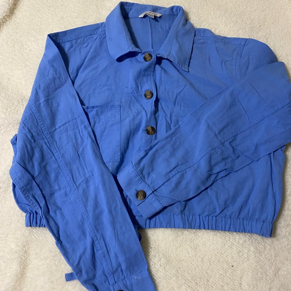 American Eagle Sky Blue Polo size XL blue color long sleeves with buttons
